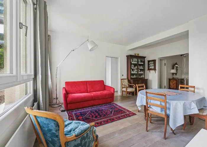 Branly - Franco Russe 1bdr B'your *